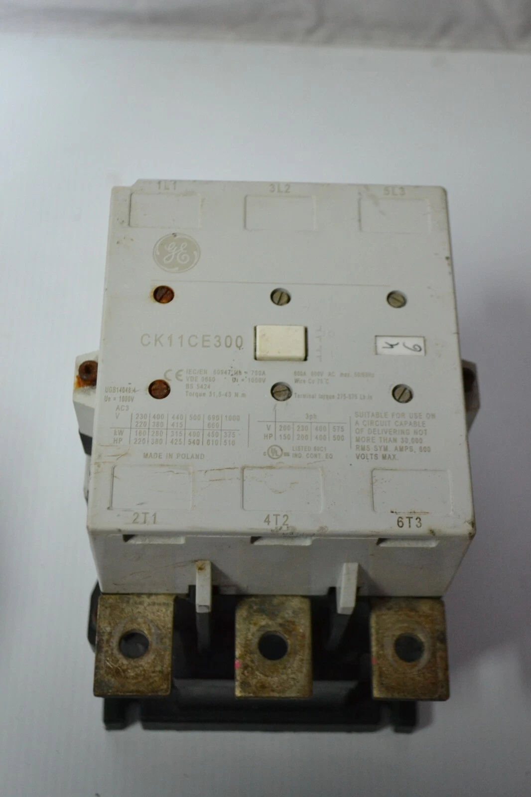 GE CK11CE300  Electronic Component